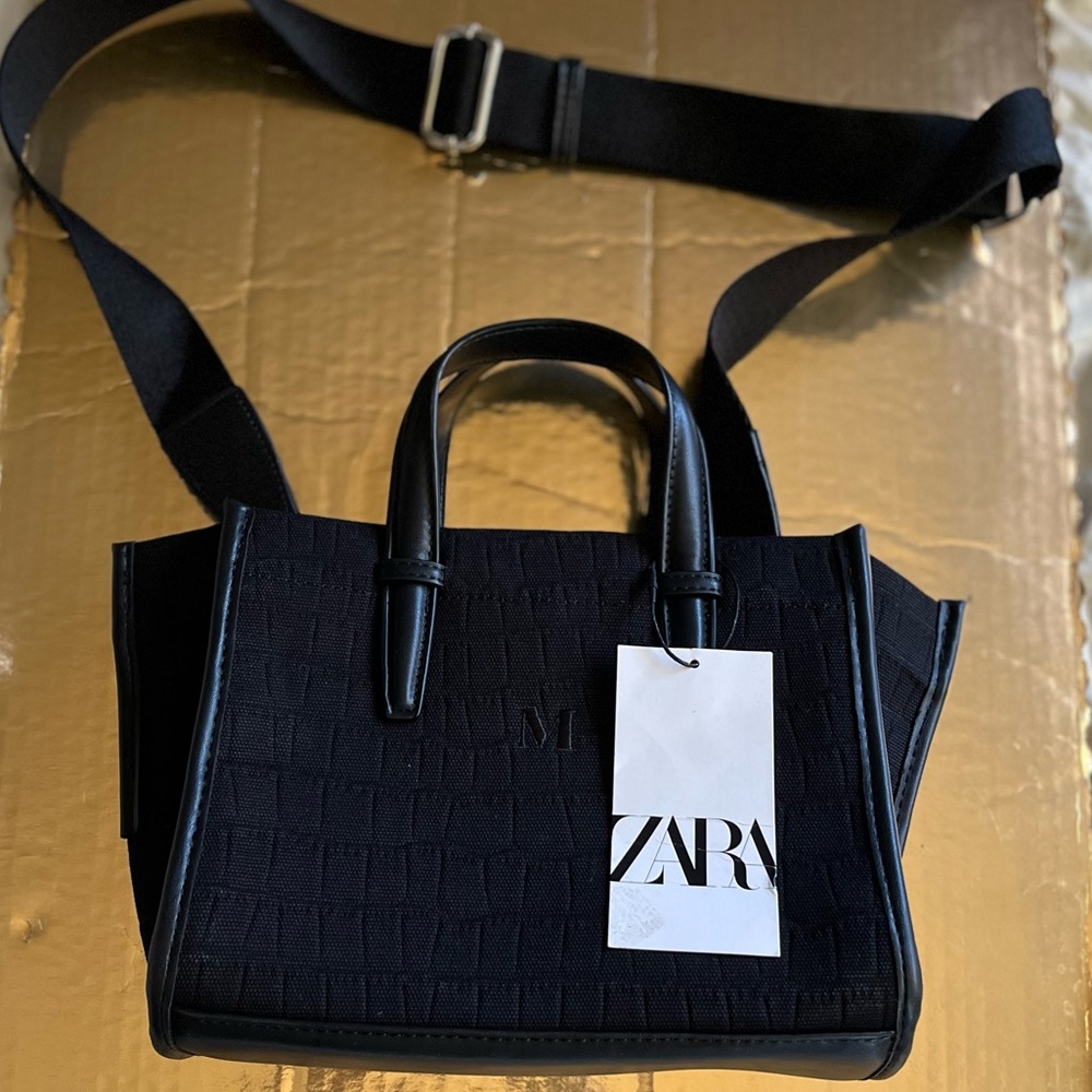 Zara ~ Collector Bat Wing Purse - Picture 5 of 6